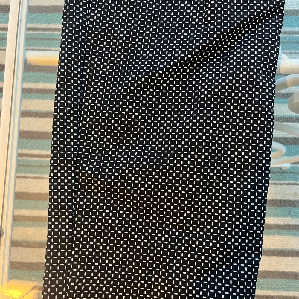 Liz Claiborne Classic Black and White Patterned pants - Picture 7 of 8